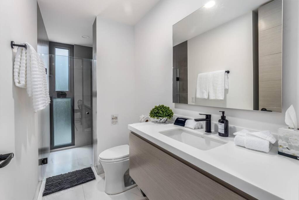 Endless Summer: Oceanview With Pool, Steps From Apartamento *
