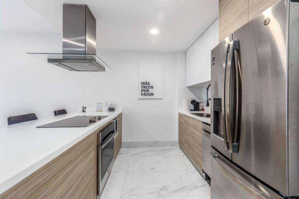 Apartamento Endless Summer: Oceanview With Pool, Steps From *